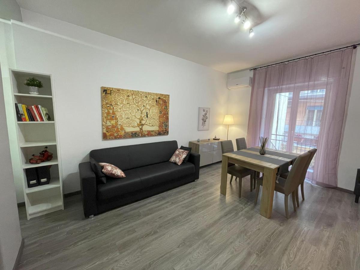 Dr House Apartment Catania Exterior photo